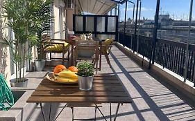 Spacious Family Apartment With Large Terrace - City Center, Quiet Area